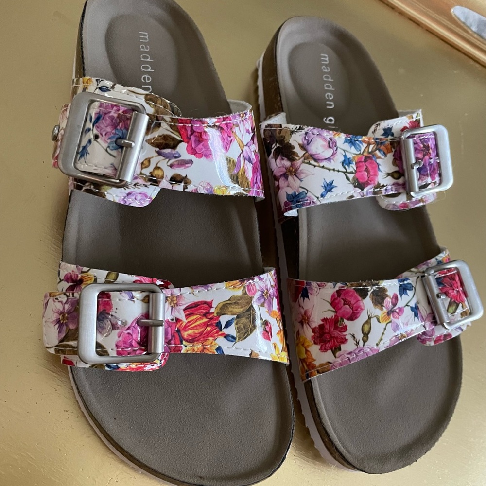 Madden Girl Boho Floral Sandals Slides, Size 6